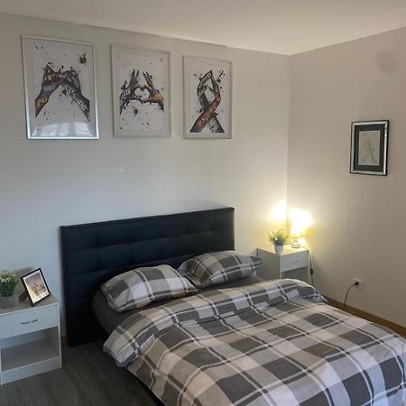 Appartement 3 Chambres Evry Plein Centre Ville ภายนอก รูปภาพ