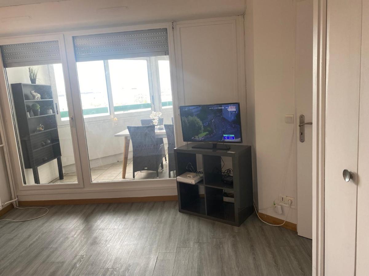 Appartement 3 Chambres Evry Plein Centre Ville ภายนอก รูปภาพ