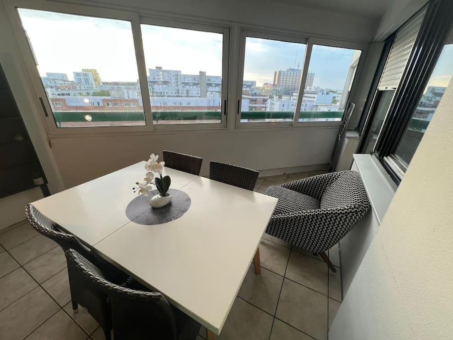 Appartement 3 Chambres Evry Plein Centre Ville ภายนอก รูปภาพ